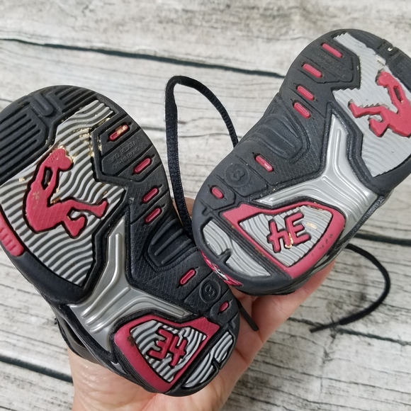 Baby Shaq Black Tennis Shoes Size 3 - Picture 3 of 7